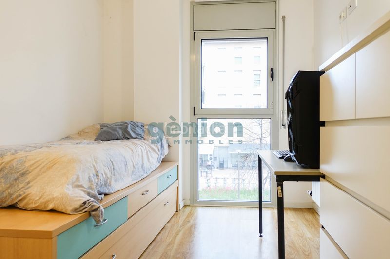 Foto c9f80dc6-27c6-4410-802f-5fff419416f7. Pis amb calefacció aparcament a Eixample Sud-Migdia Girona