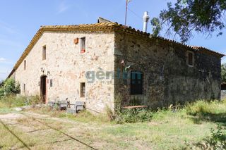 Country house in Sils. Masía del siglo xix en sils. 649m² construidos y terreno de 10.5