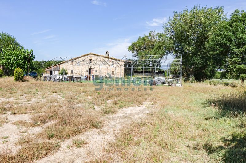 Foto 126198d9-8f5e-4c09-8df7-302bf7eb968f. Masia a Sils