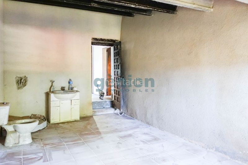 Foto fd6010f3-ef27-4681-b3b4-a1640012e927. Masia a Sils
