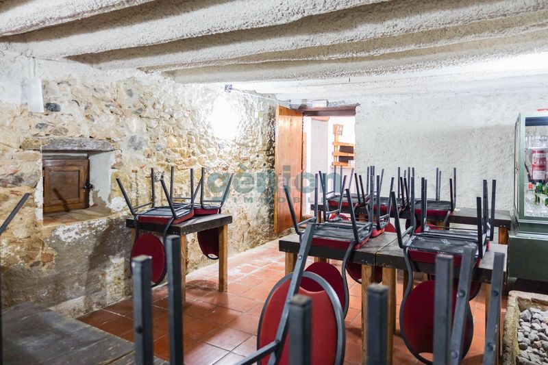 Foto fd9f8f3b-7dd4-4105-bf0d-4b20144d91b2. Masia a Sils