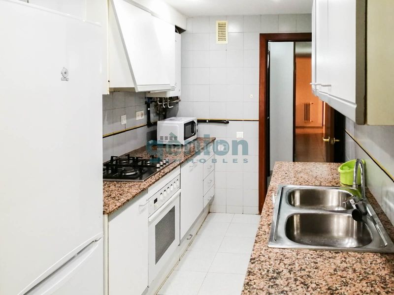 Foto 544689ce-cbcc-44b8-a44f-9bbe25a2ad3d. Pis a Eixample Nord Girona