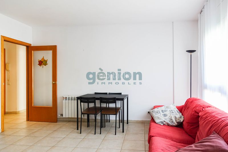 Foto 0ece776d-9989-4283-9ed4-d9b71dd1c680. Pis amb calefacció aparcament a Sant Narcis Girona