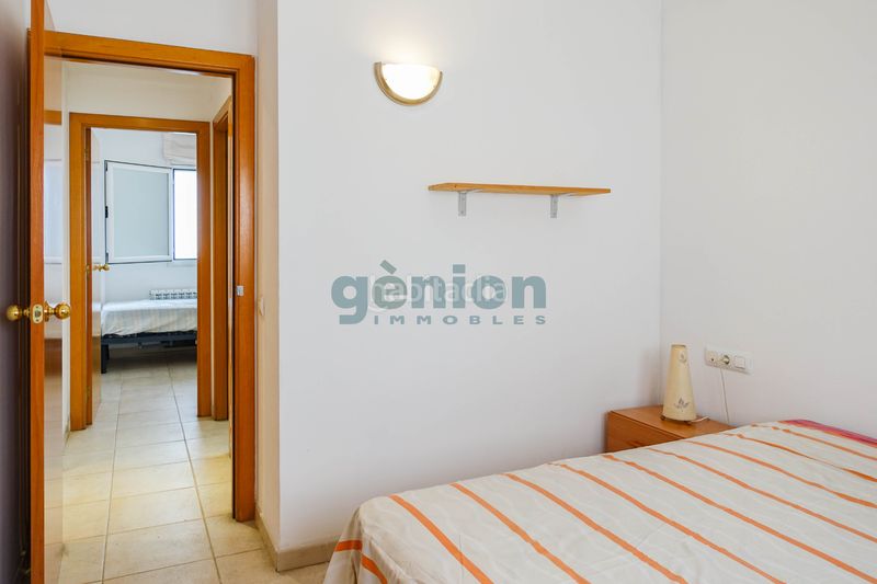 Foto 11f99381-8632-4e82-adb2-72dd6a8cffd5. Pis amb calefacció aparcament a Sant Narcis Girona