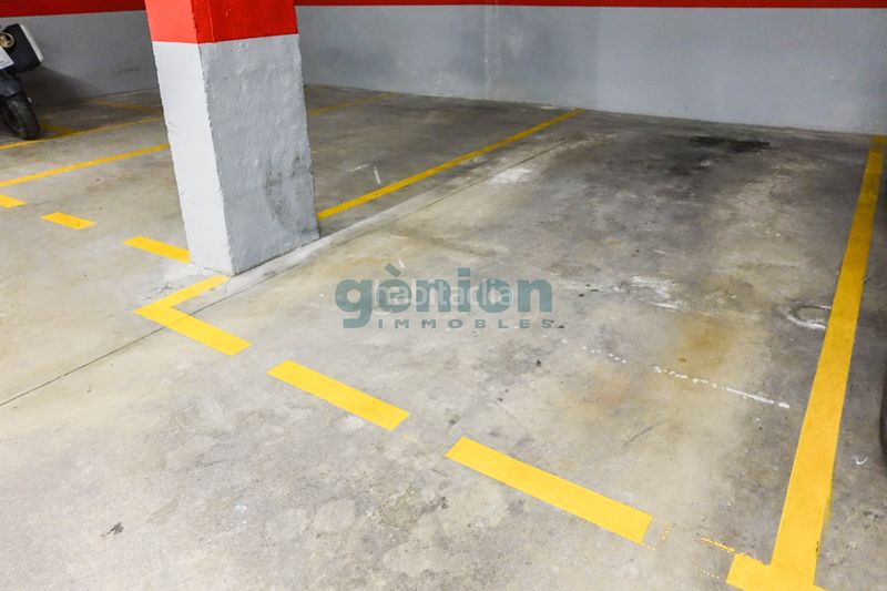 Foto b1a17589-8df4-4a9c-b6bd-209117ef12c6. Pis amb calefacció aparcament a Sant Narcis Girona