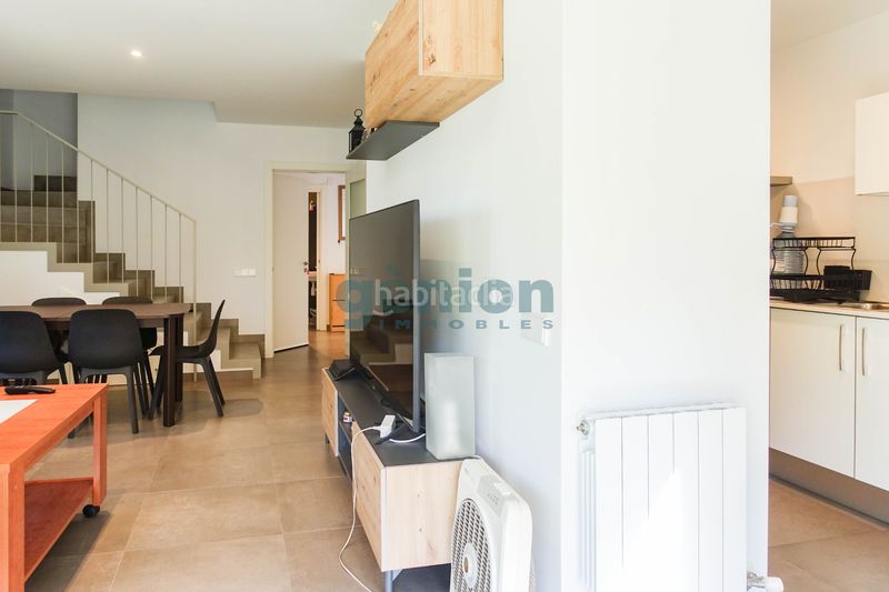 Foto 0b8048ff-637b-4e62-b38e-b9c09c45537b. Casa amb calefacció aparcament a Vilablareix