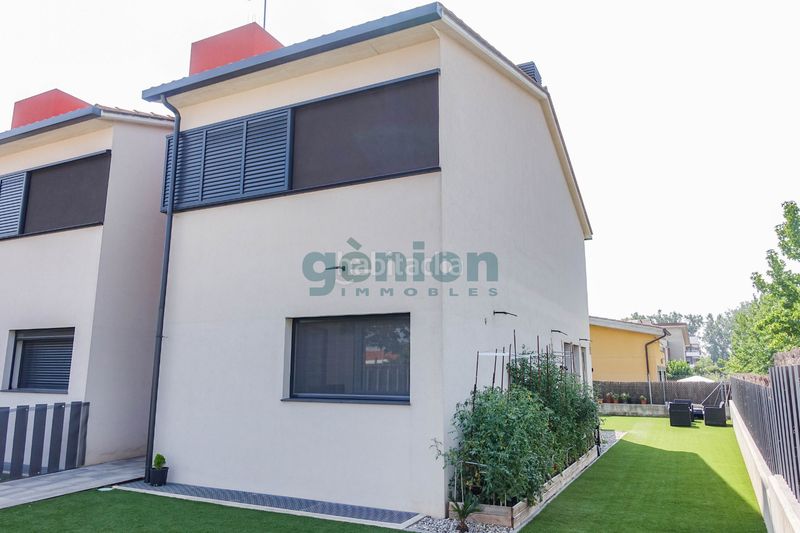Foto bf1175ef-7a03-49fb-9a7d-bae2bedd38ef. Casa amb calefacció aparcament a Vilablareix