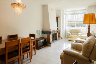 Etagenwohnung  Carrer coromina 22. Piso de 2 habitaciones con aparcamiento y piscina en bescanó
