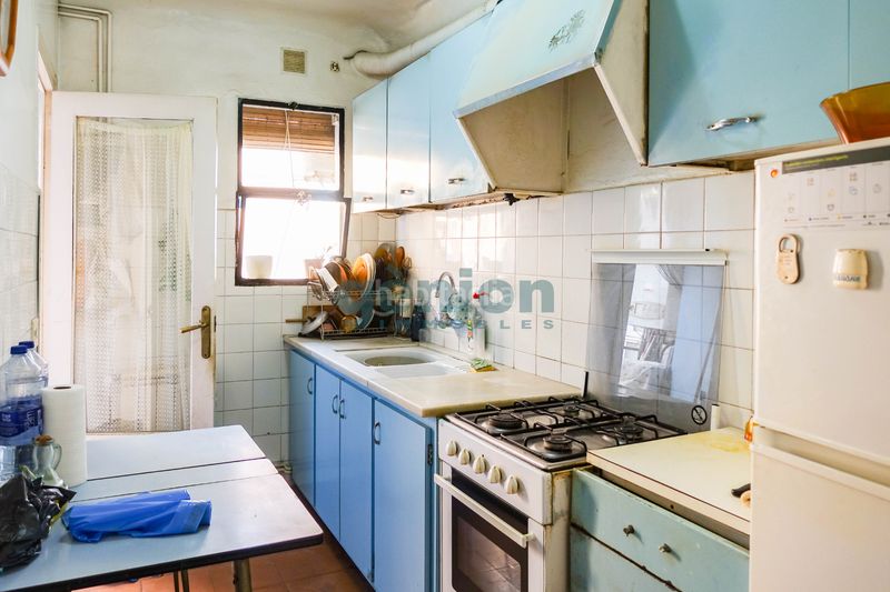 Foto 1ad62a71-64ae-4c4d-a7ce-cb93d17a5e75. Pis amb calefacció a Eixample Nord Girona