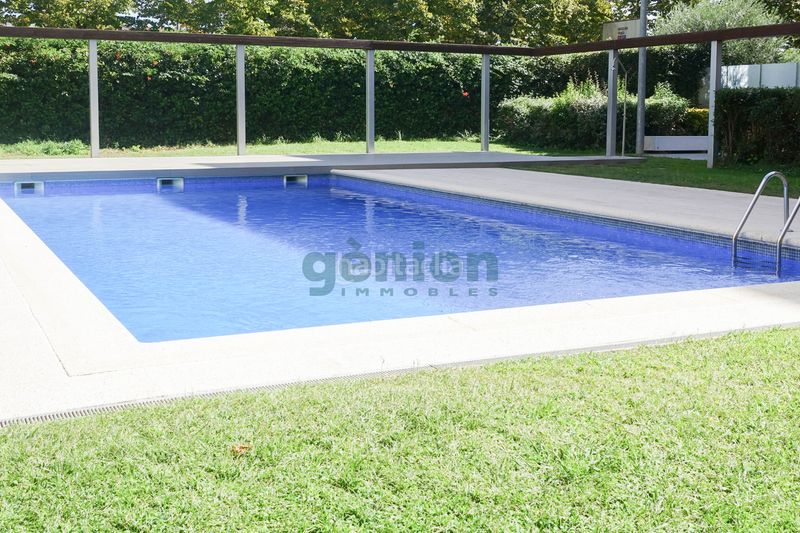 Foto d20ac944-df4b-465d-a031-466084043d46. Piso  planta segunda exterior a gironès parc-ciutat jardí en Salt