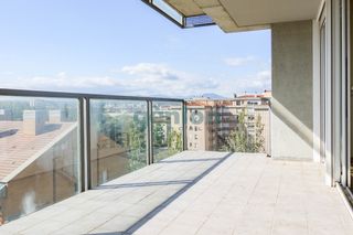 Piso  Carrer emili grahit. Planta alta esquinera de 4 habitaciones dobles en el parc del mi