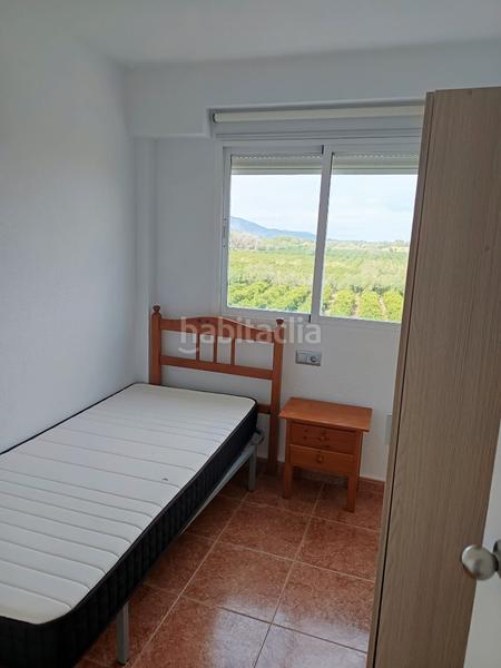 Foto 49cb3d0f-2b77-4bb4-8413-950a5f347e24. Alquiler piso apartamento de larga estancia 3 habitaciones - Playa de Gandía en Gandia