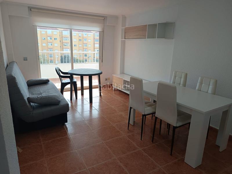 Foto 4da63172-cc35-4b3a-9522-b86b770cf370. Alquiler piso apartamento de larga estancia 3 habitaciones - Playa de Gandía en Gandia