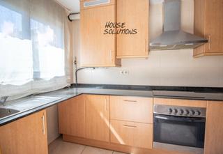 Pis a Sol i Padrís - Sant Oleguer. Piso 3 dormitorios y 2 baños con parking y trastero