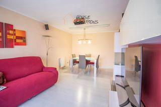 Etagenwohnung in Covadonga. Piso 3 dormitorios con parking y trastero en covadonga