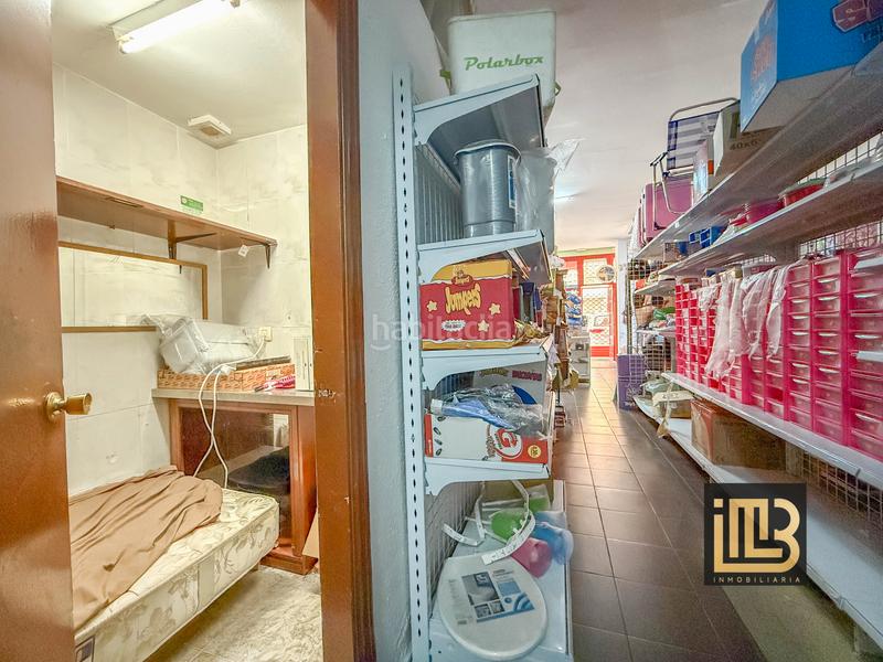Foto a1963ae5-9337-451a-9f92-0dd4f2fbf570. Local comercial en calle capulino jáuregui 3 localcapulino en Málaga