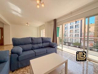 Lloguer Apartament  Calle salitre. Piso en alquiler en perchel sur