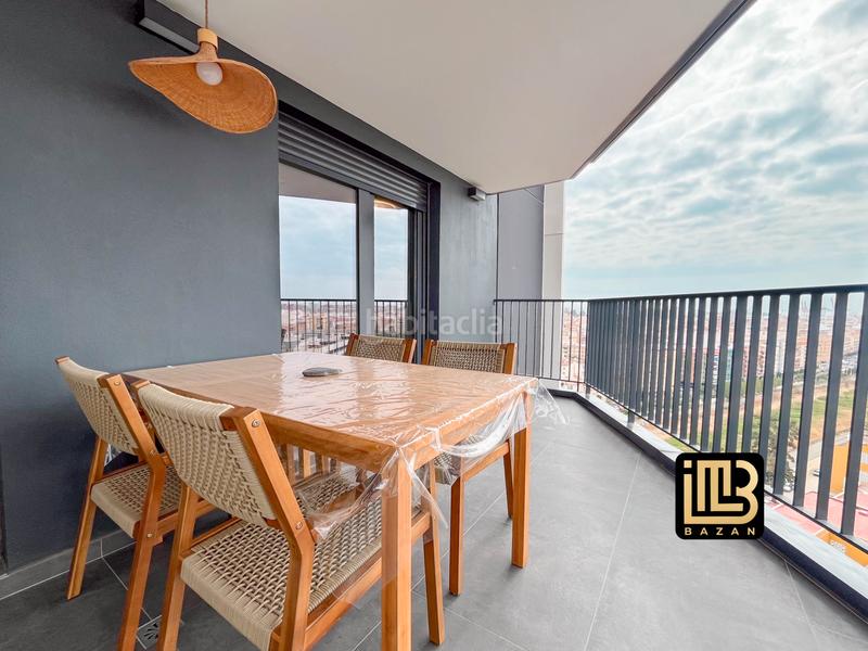 Foto cd118d78-2c86-4904-ac40-470a9241fc69. Location appartement avec piscine dans Martiricos - La Roca - La Rosaleda Málaga