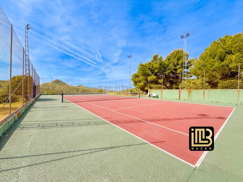 Foto 053feccf-4578-481f-8ce4-ad4e53e3690b. Casale con camino riscaldamento parcheggio piscina in Málaga