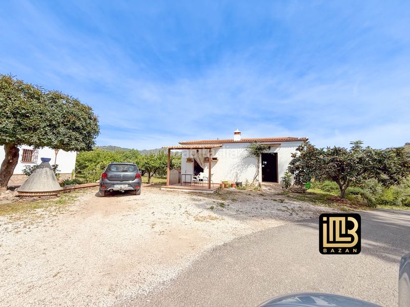 Foto 484ac7ed-6a74-466f-8dde-8b710757a896. Casale con camino riscaldamento parcheggio piscina in Málaga