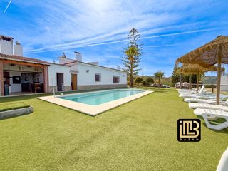 Country house in Puertosol. Finca en puerto de la torre