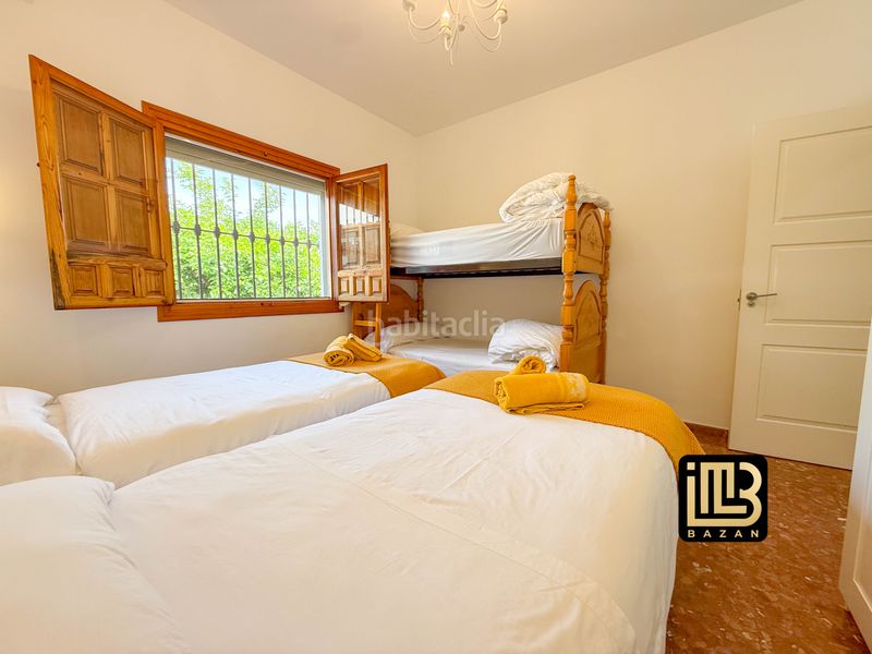 Foto 932467bd-c513-428a-b5ad-ad043d162dc2. Casale con camino riscaldamento parcheggio piscina in Málaga