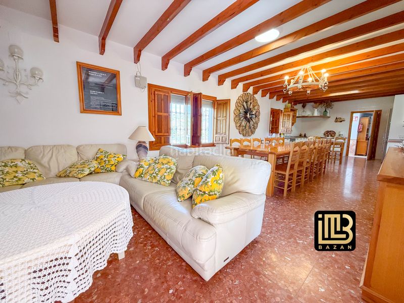 Foto ca62d252-73c6-4b49-a50b-04cfeef33fc6. Casale con camino riscaldamento parcheggio piscina in Málaga