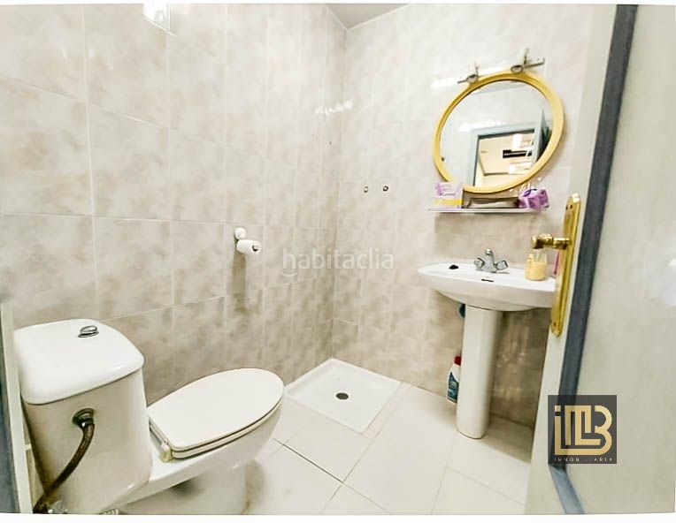 Foto 4f084838-757d-4a98-8dd8-fbd1a1598bcd. Local comercial a Montefrío