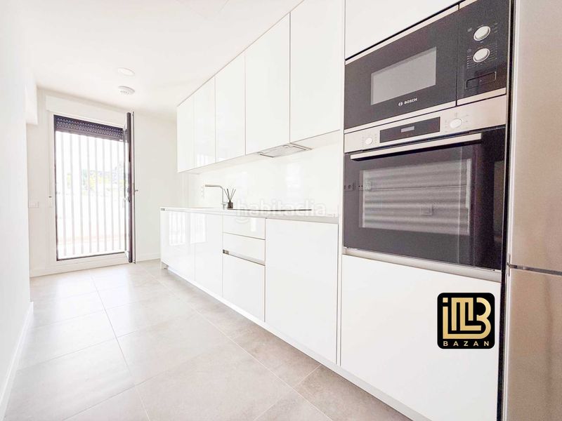 Foto d551b957-e06b-4012-a2a3-853e30042aab. Alquiler piso  Limonar en Limonar Málaga