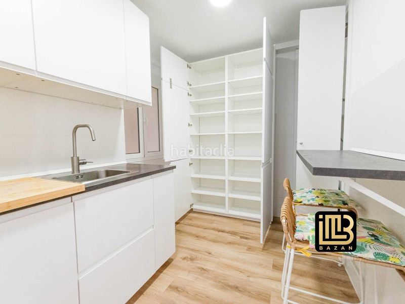 Foto e7f262bd-40b0-480e-b361-70f2c2c15848. Miete etagenwohnung in Parque Ayala - Jardín de la Abadía - Huelín Málaga