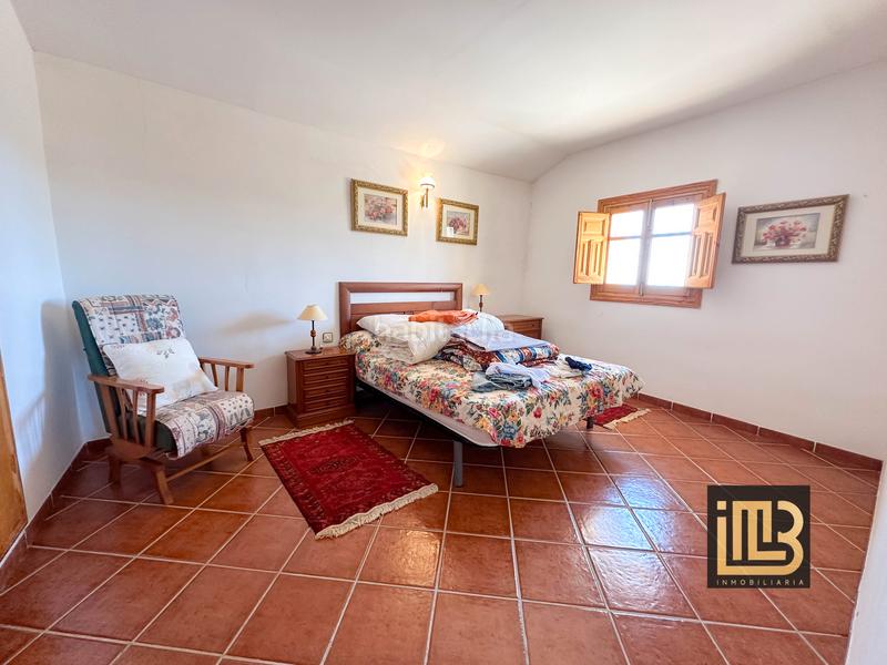 Foto 6487b63d-76f0-4199-8bb2-ba41aba834c3. Finca rústica a avenida de jaén 13 a Cabra del Santo Cristo