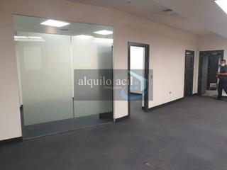 Location Local commercial à Centro. Se alquila local en martinez villena de 185 metros por 1900€