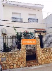 Casa a Casas de Juan Núñez. Se vende casa en casas de juan nuñez de 4 habitaciones por 90000