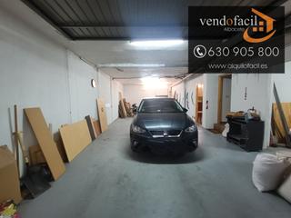 Casa adossada a Villavaliente. Se vende adosado en villavaliente de 6 habitaciones y patio de 4