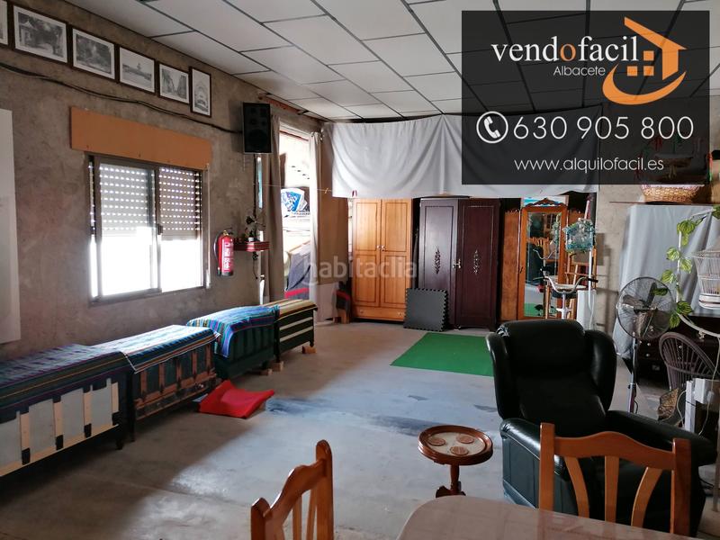 Foto 5806249a-3a24-408f-9308-bf143087d50e. Casa se vende casa de 5 habitaciones y patio de 50 metros por 82000€ en Barrax