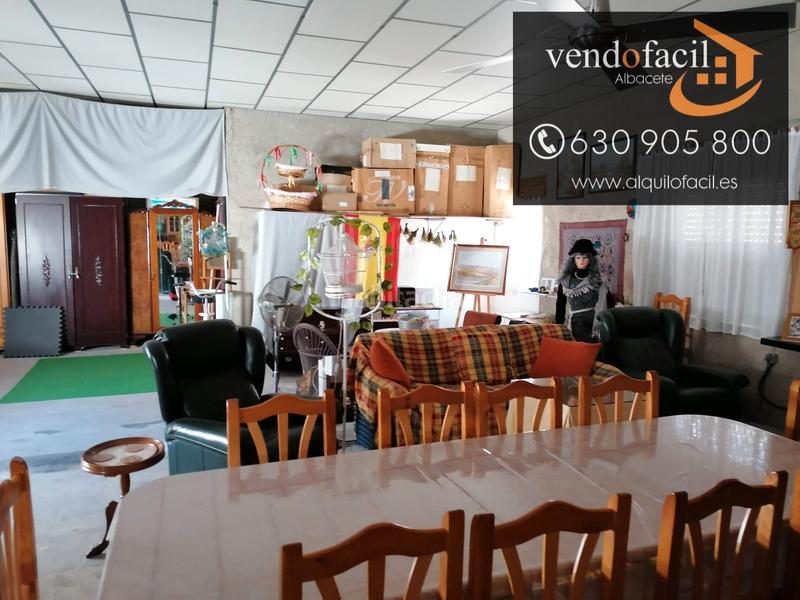 Foto 5b4b282a-5b91-44f3-a6ed-97fb460ec8e5. Casa se vende casa de 5 habitaciones y patio de 50 metros por 82000€ en Barrax