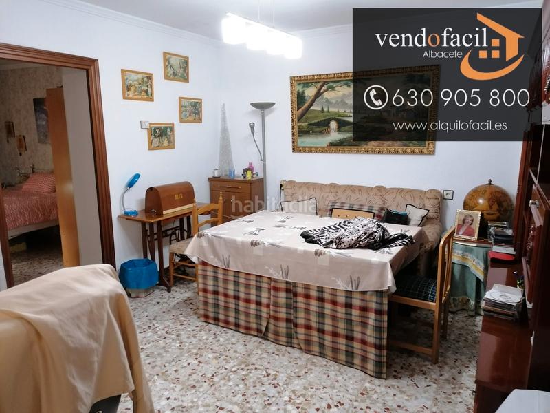 Foto 916dff29-759a-409c-b3c5-4c69ac818150. Casa se vende casa de 5 habitaciones y patio de 50 metros por 82000€ en Barrax