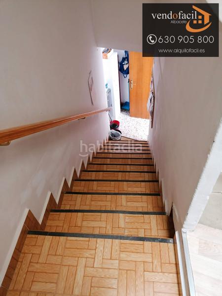 Foto b0b33dc4-3638-43b3-9787-77c2aa5a4816. Casa se vende casa de 5 habitaciones y patio de 50 metros por 82000€ en Barrax
