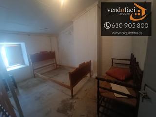 Casa  Calle calvario. Se vende casa en pozohondo de 5 habitaciones y patio 40 metros p