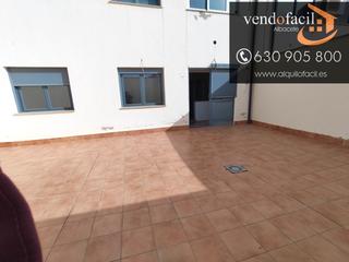 Appartement  Calle maría flores. Se vende piso a estrenar con garaje , trastero y patio 42 metros