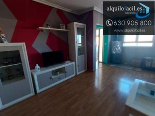 Lloguer Casa a Calle san fernando 14. Se alquila adosado en pozohondo de 4 habitaciones y 3 baños por