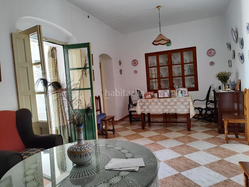 Foto a3bfd6fb-97c8-4194-b206-ac446b063b67. Casa amb aparcament a San Bartolomé de la Torre