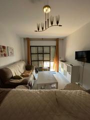 Rent Flat in Centro. Piso en alquiler en merced, 3 dormitorios.