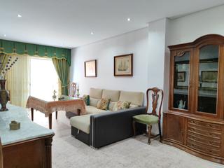 Rent Flat in Isla Chica. Piso en alquiler en isla chica, 4 dormitorios.