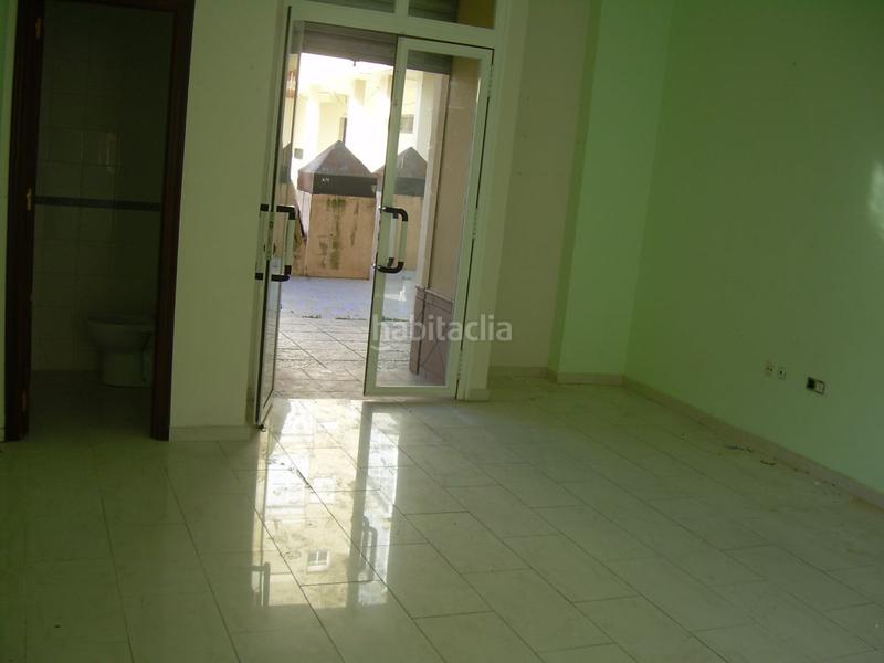 Foto 2e86c527-9ec1-433e-bfa1-85b104683252. Local comercial local com. en venta en avda. andalucia. en Huelva