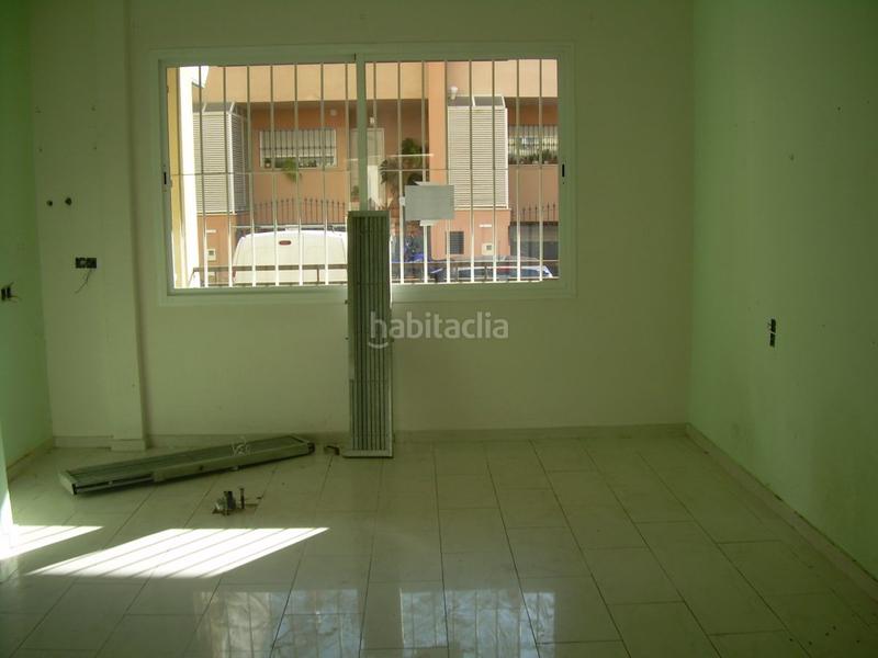 Foto cd3f1c95-86a7-420b-a2ac-c126d4ff5c3e. Local comercial local com. en venta en avda. andalucia. en Huelva
