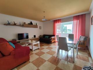 Rent Flat in Pescadería. Piso en alquiler en pescaderia, 4 dormitorios.