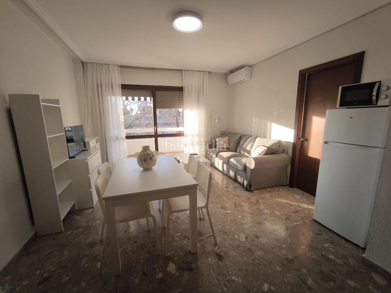 Foto ab7fd0c3-e518-43e8-8cc9-89dbf315ac34. Location appartement dans Centro Huelva