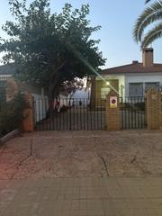Lloguer Xalet a Mazagón. Chalet en alquiler en centro urbano, 3 dormitorios.