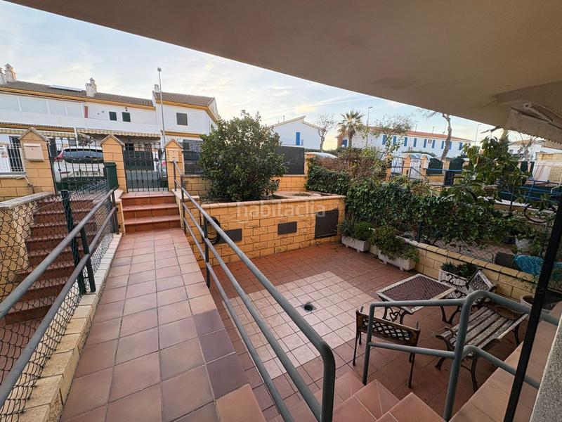 Foto a3f18c0f-e0da-4b9b-8bcf-17d4a26bd763. Miete chalet mit parking in Centro Huelva